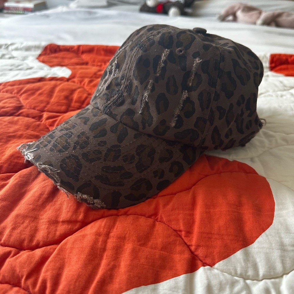 Animal Print baseball cap - Picture 1 of 4